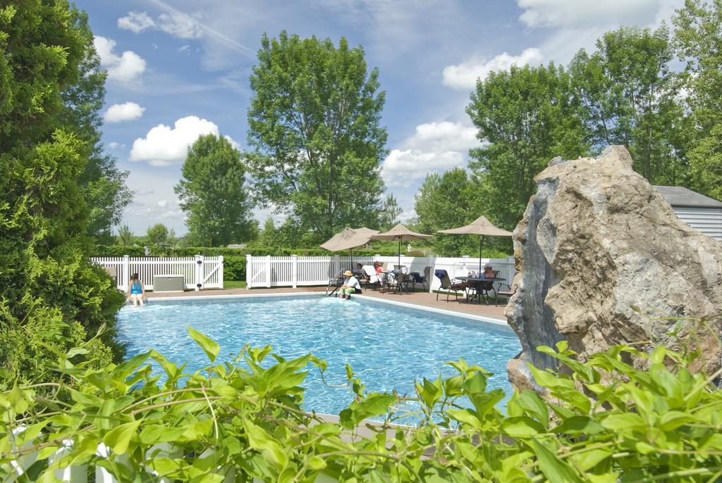 The Essex Resort & Spa Esterno foto